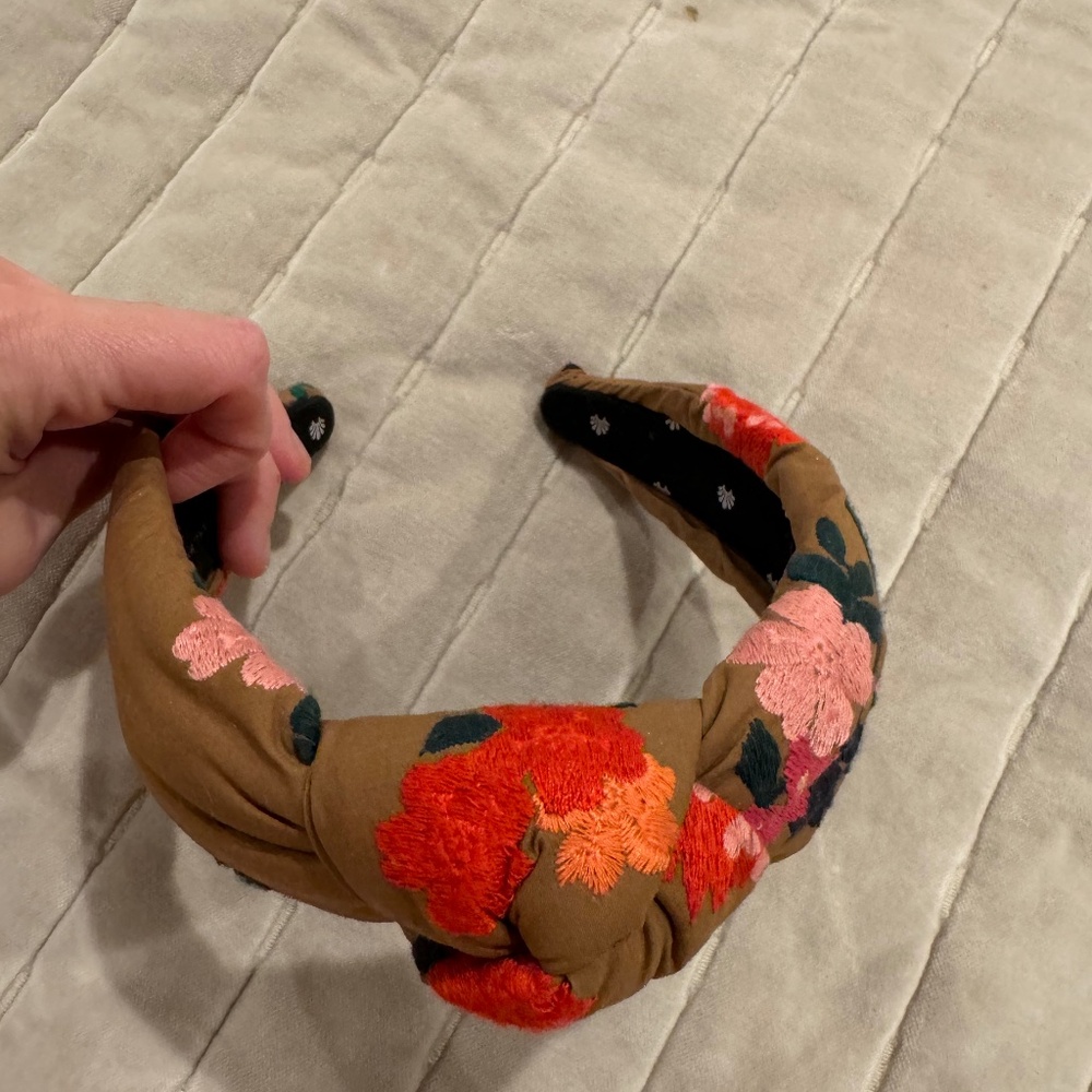 Lele Sadoughi Floral Embroidered Headband - Brown and Red